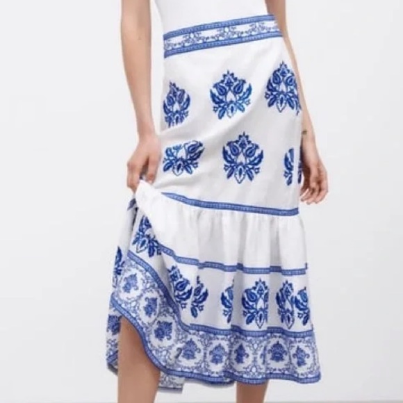 Zara Dresses & Skirts - Zara Gorgeous Embroidered Skirt Blue & White Small BRAND NEW!